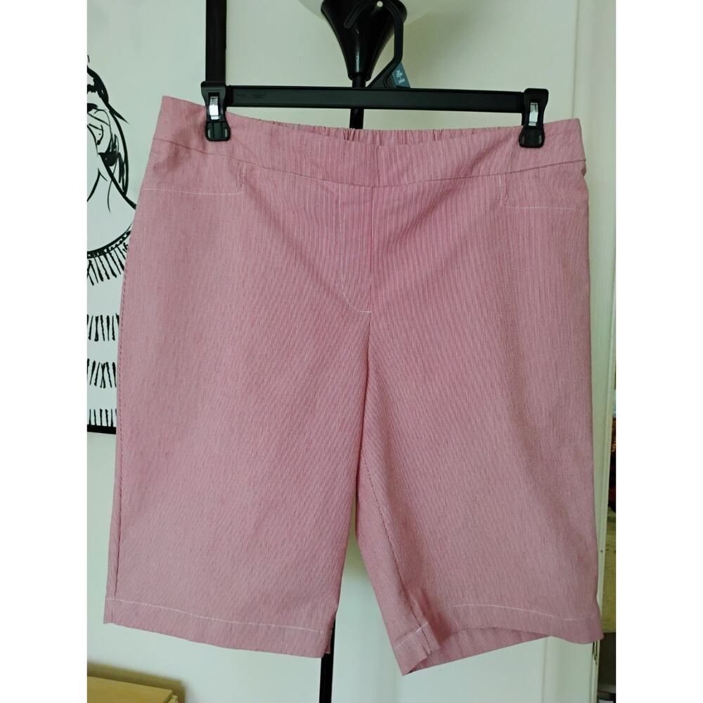 Large Women's Red And White Stripe Bermuda Shorts. Boat Shorts. Golf Shorts.